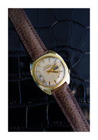 Bulova Accuquartz Day-Date Solid 14K Gold Case Vintage 1970's